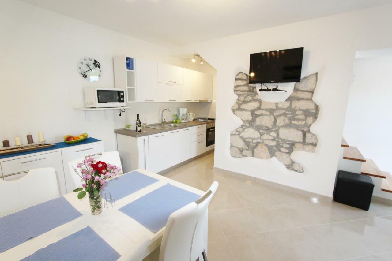 Luan Apartment Рабац Екстериор снимка