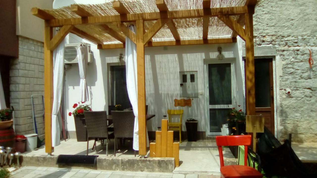Luan Apartment Рабац Екстериор снимка